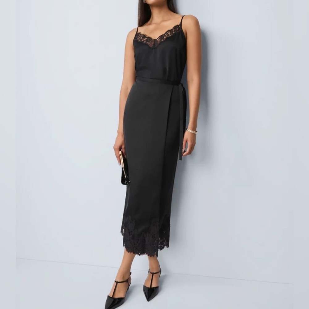 Ann Taylor- Lace Trim V-Neck Tank & Matching Wrap Skirt.  Tank Small/Skirt 0